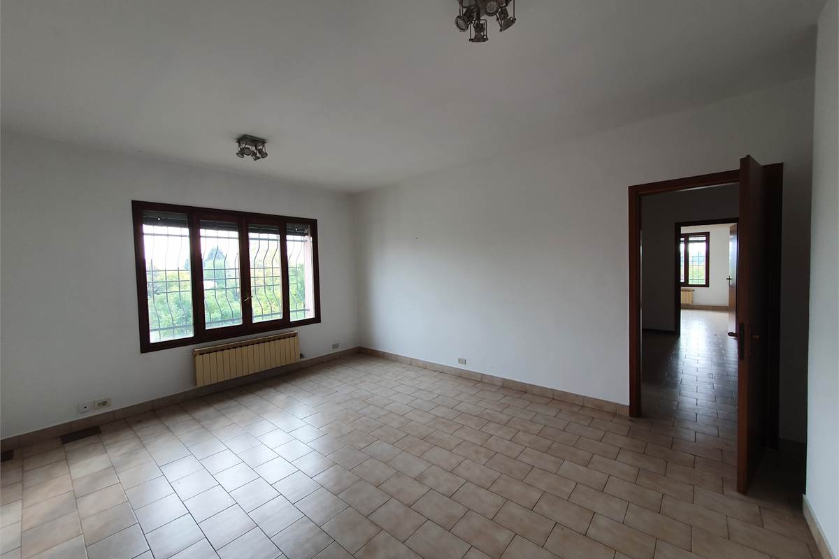 Ufficio a Vertemate con Minoprio (1C)