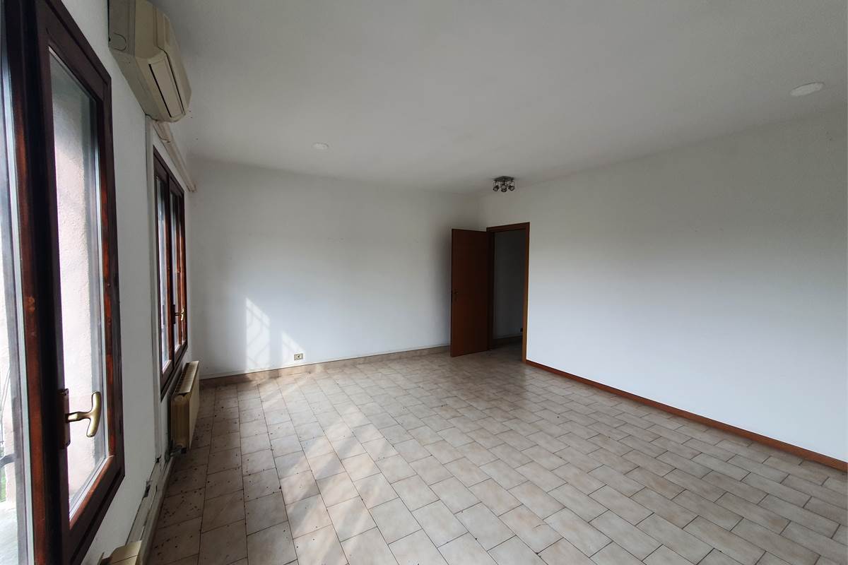 Ufficio a Vertemate con Minoprio (1C)