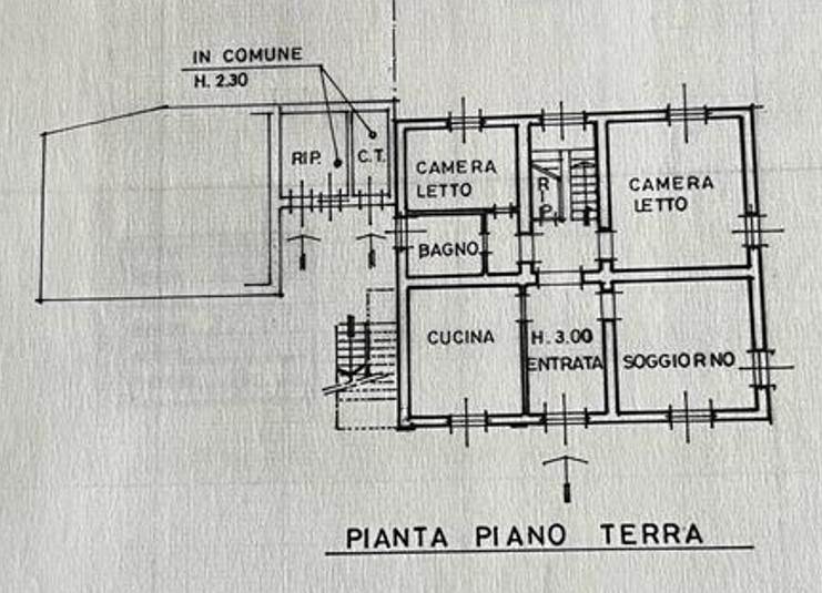 Casa indipendente con due appartamenti a Lomazzo