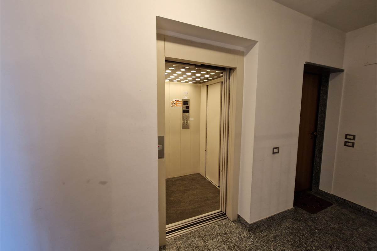 Appartamento su due livelli a Lomazzo 