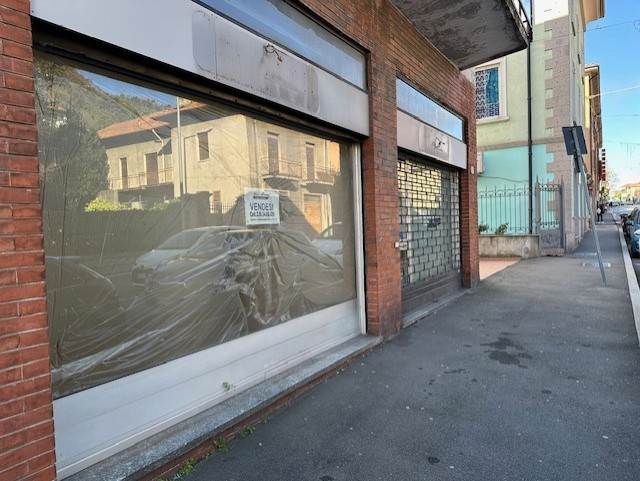 NEGOZIO CAMERLATA COMO