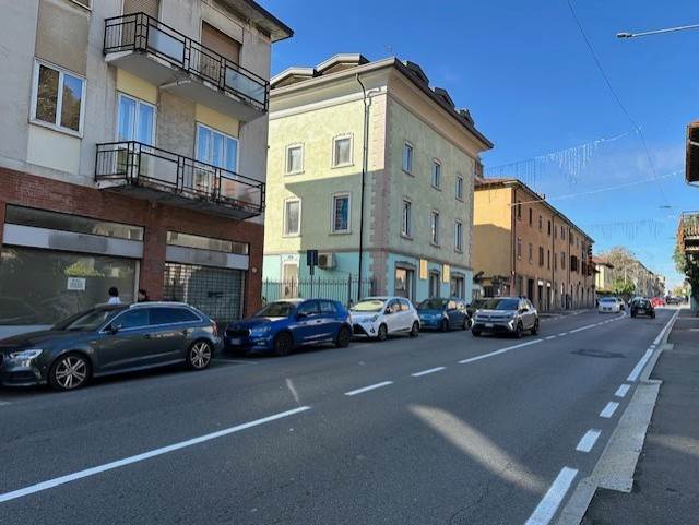 NEGOZIO CAMERLATA COMO