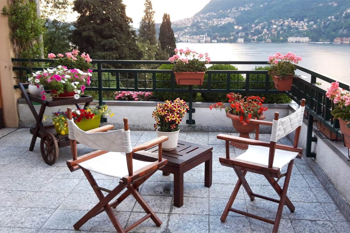 TORNO - VICINANZE - VENDESI NUDA PROPRIETA' CON USUFRUTTO VITALIZIO 