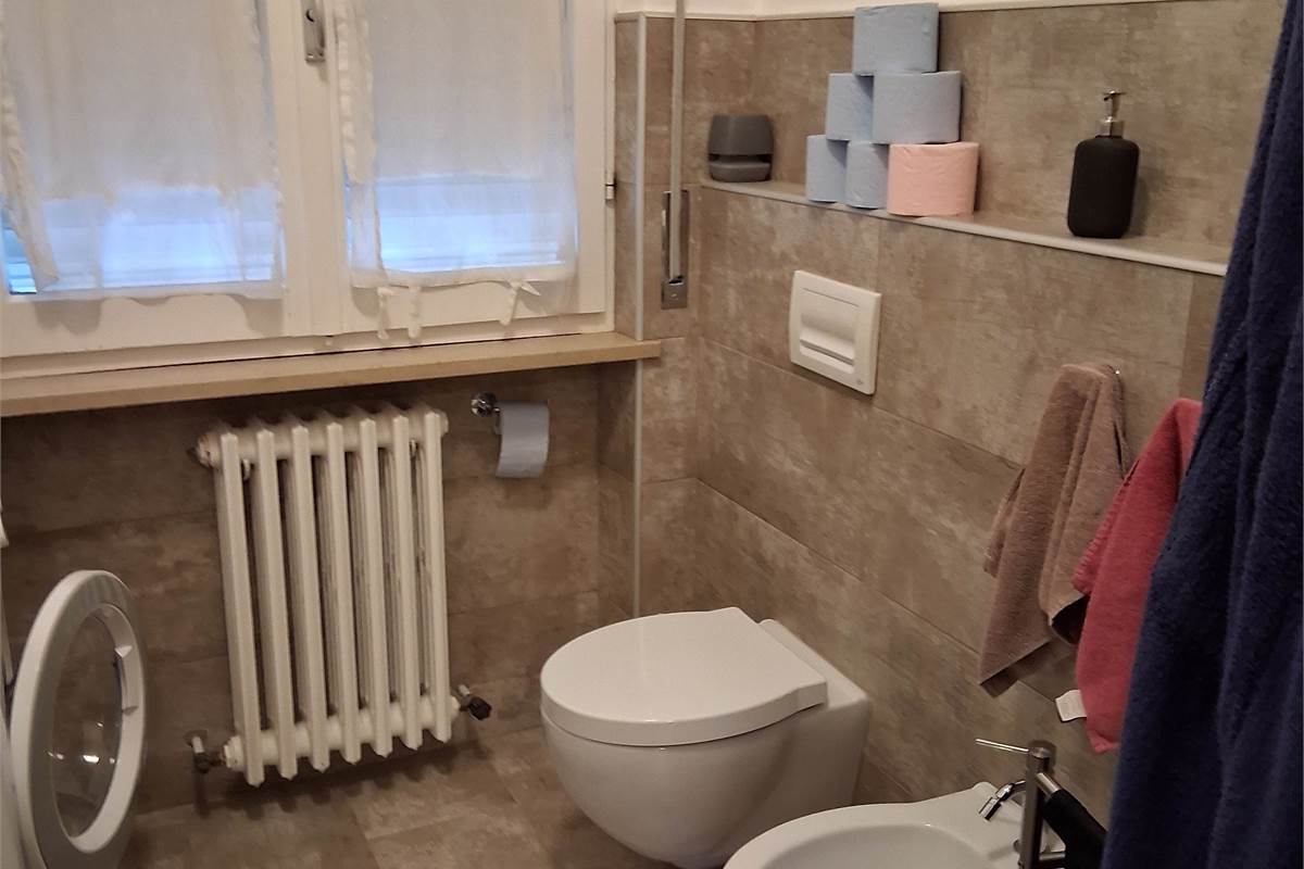 Cantù vendita trilocale con box