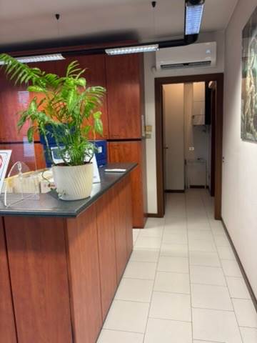 FINO MORNASCO VENDITA UFFICIO + TERRAZZO