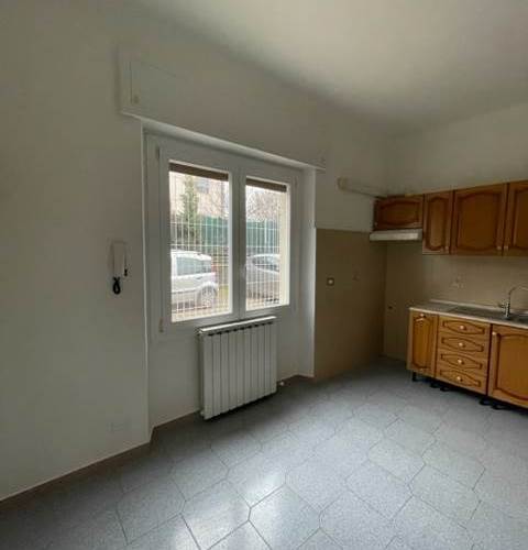 2 LOCALI IN VENDITA A CADORAGO