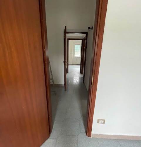 2 LOCALI IN VENDITA A CADORAGO