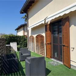 FINO MORNASCO VENDITA VILLA UNIFAMILIARE CON BOX 
