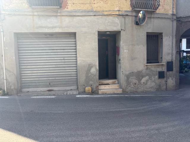 VERTEMATE CON MINOPRIO - PORZIONE DI CASA