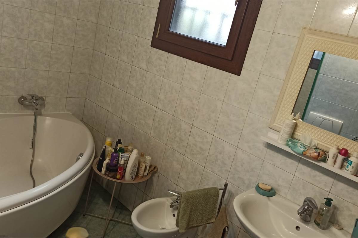 VERTEMATE CON MINOPRIO - PORZIONE DI CASA