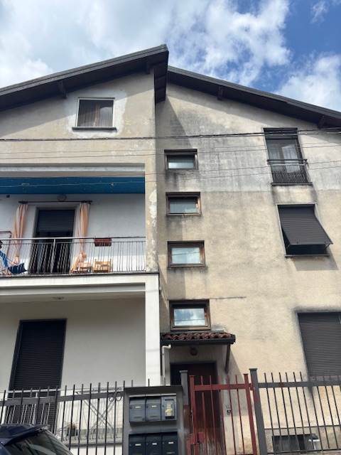 APPIANO GENTILE   3 LOCALI CON TERRAZZO