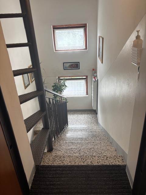 APPIANO GENTILE   3 LOCALI CON TERRAZZO