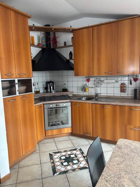 APPIANO GENTILE   3 LOCALI CON TERRAZZO