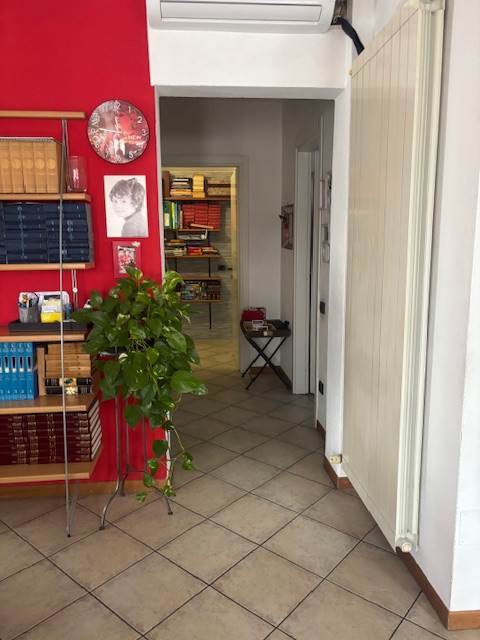 APPIANO GENTILE   3 LOCALI CON TERRAZZO