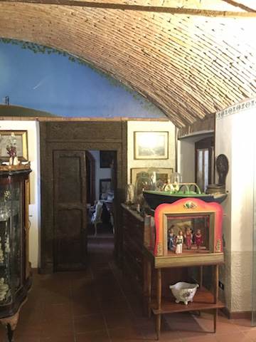 VENDESI INTERA CORTE LOMBARDA DI PRESTIGIO