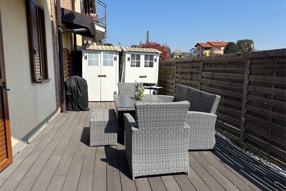 FINO MORNASCO VENDITA VILLA UNIFAMILIARE CON BOX 