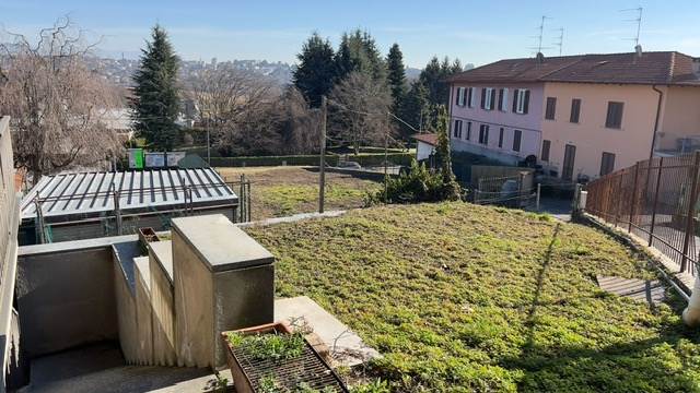 CUCCIAGO - TERRENO EDIFICABILE