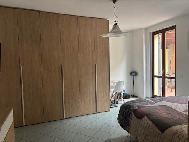 FINO MORNASCO VENDITA 3 LOCALI CON TERRAZZO