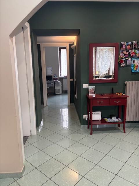 FINO MORNASCO VENDITA 3 LOCALI CON TERRAZZO