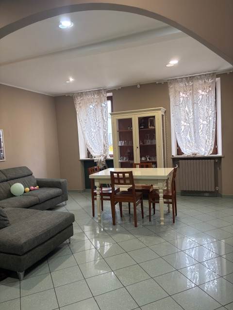 FINO MORNASCO VENDITA 3 LOCALI CON TERRAZZO