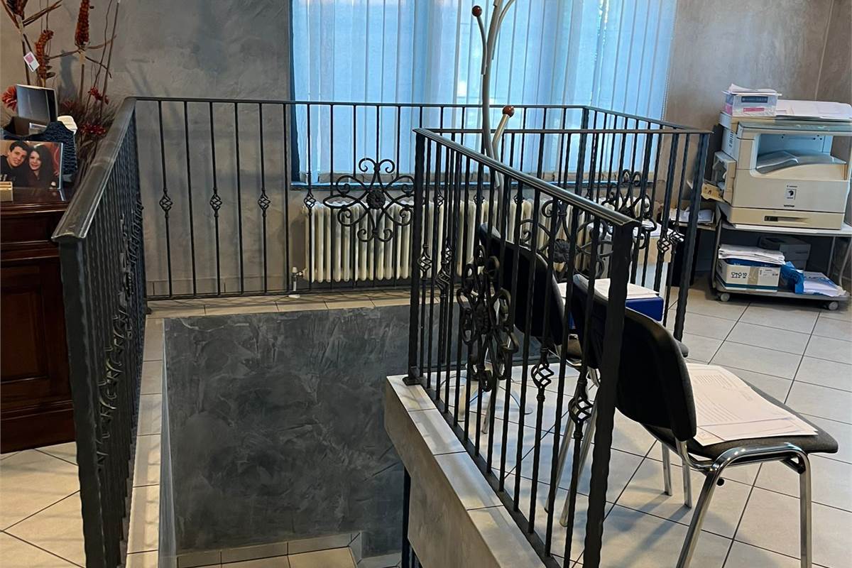 CANTU'- CAPANNONE INDUSTRIALE 