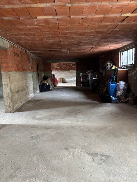 Fino Mornasco vendita villa singola con 900 mq di giardino