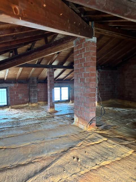 Fino Mornasco vendita villa singola con 900 mq di giardino