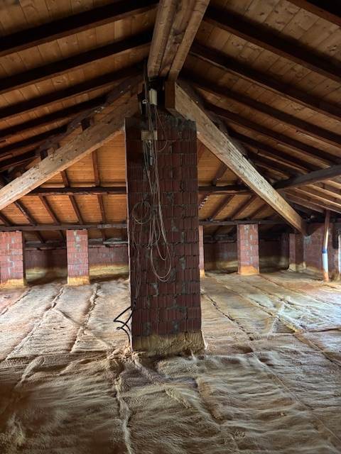 Fino Mornasco vendita villa singola con 900 mq di giardino