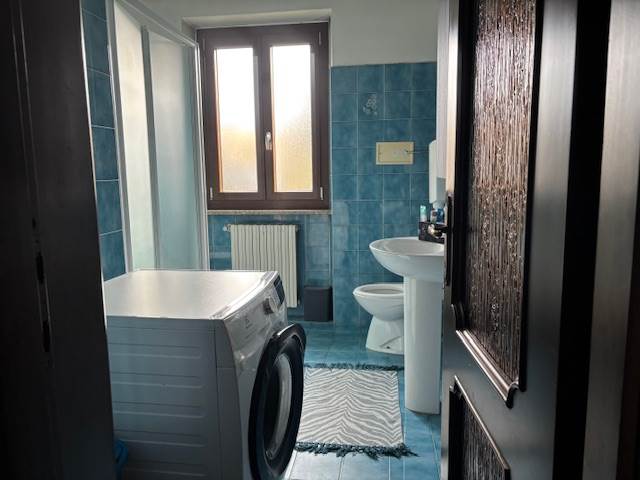 Fino Mornasco vendita villa singola con 900 mq di giardino