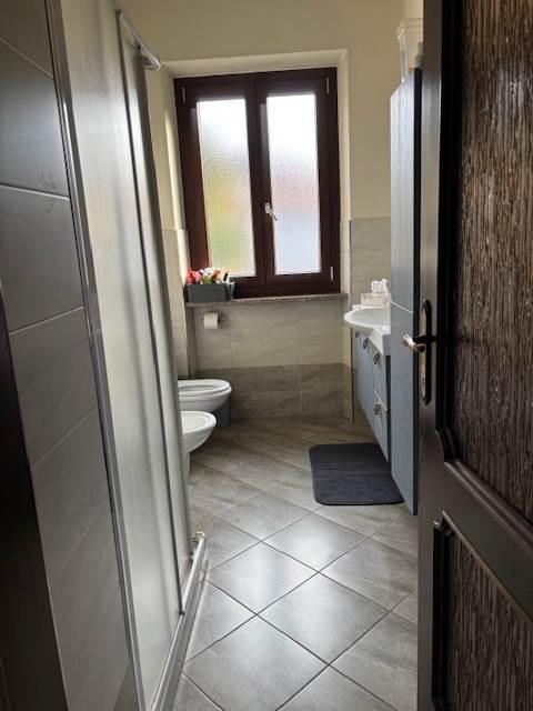 Fino Mornasco vendita villa singola con 900 mq di giardino