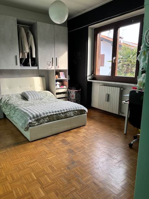 Fino Mornasco vendita villa singola con 900 mq di giardino