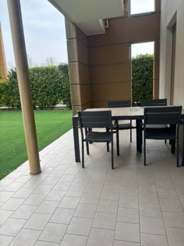 CANTU'- TRILOCALE CON GIARDINO