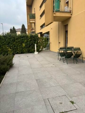 CANTU'- TRILOCALE CON GIARDINO