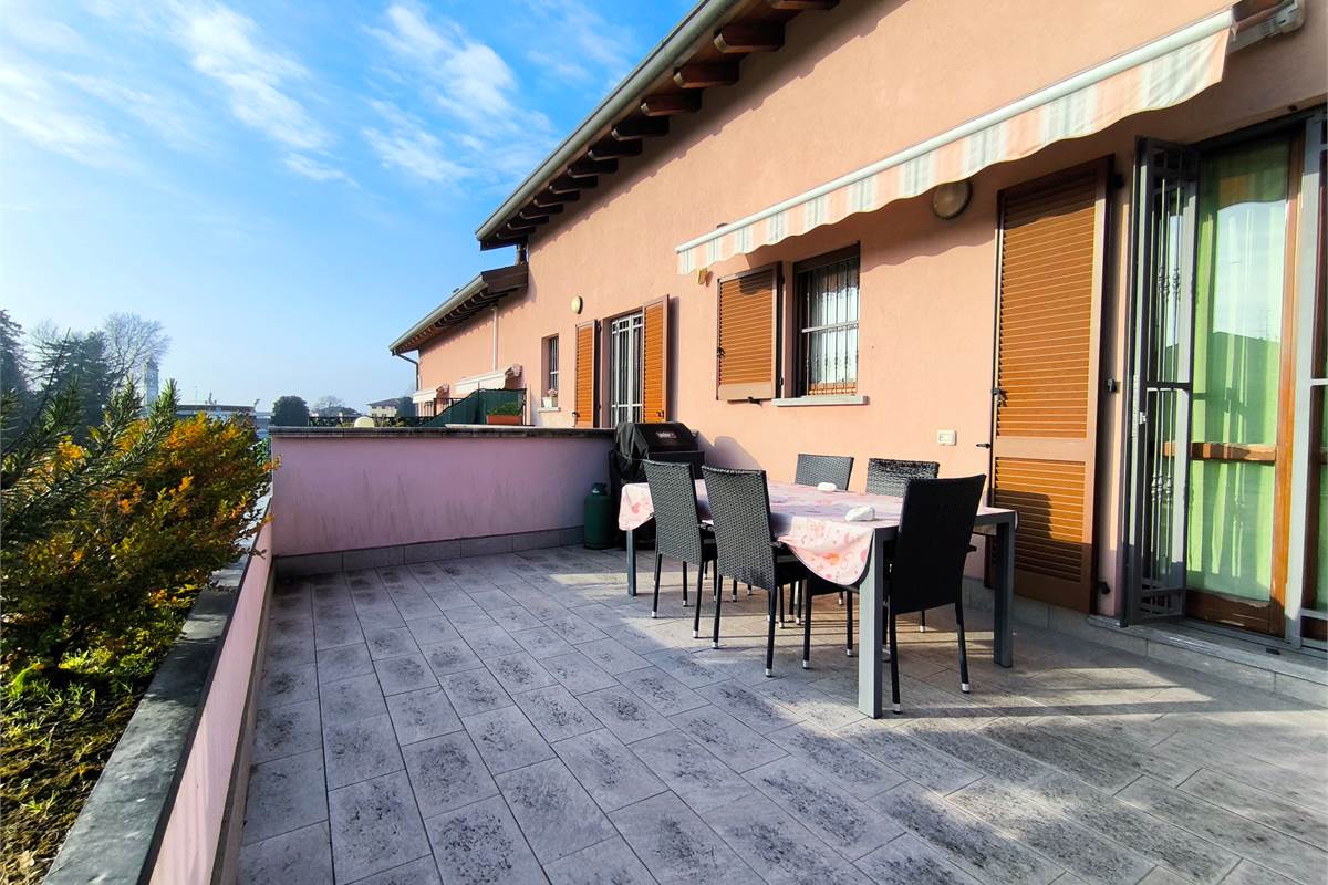 terrazzo lato cucina
