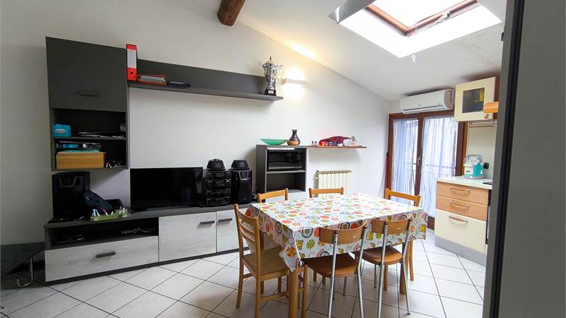 3 locali in Vendita a Cirimido (CO) 