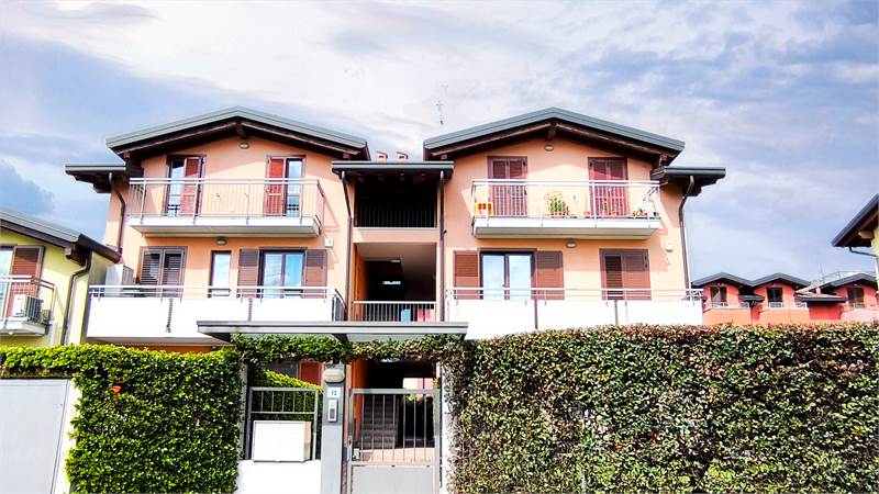 3 locali immerso nel verde