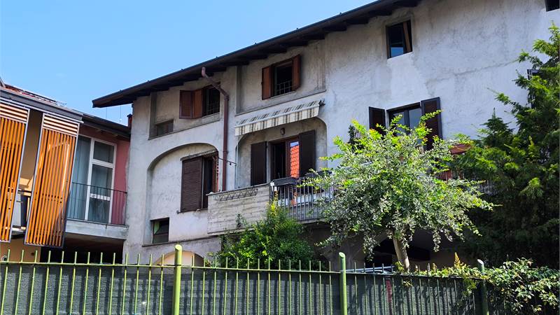 Porzione di casa semi indipendente