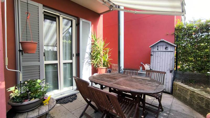 Tre locali con giardino privato e ampio box doppio 