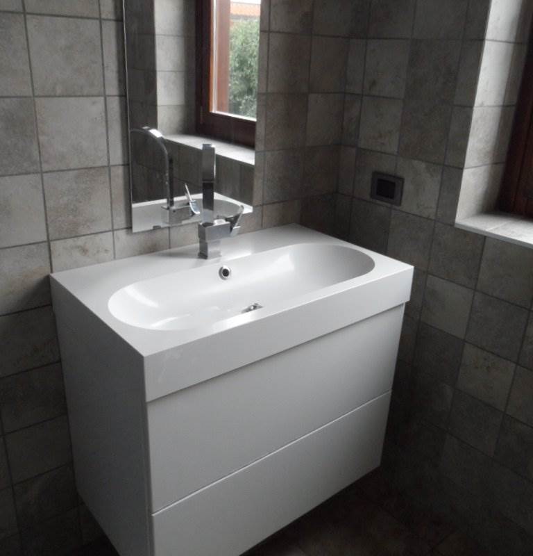 2 locali In Affitto a Guanzate