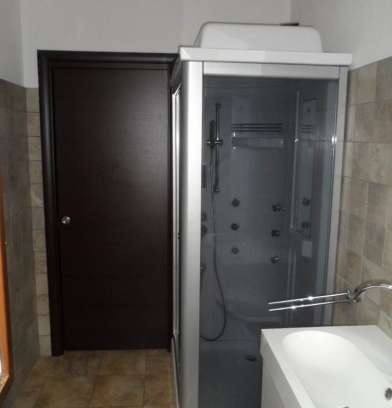 2 locali In Affitto a Guanzate