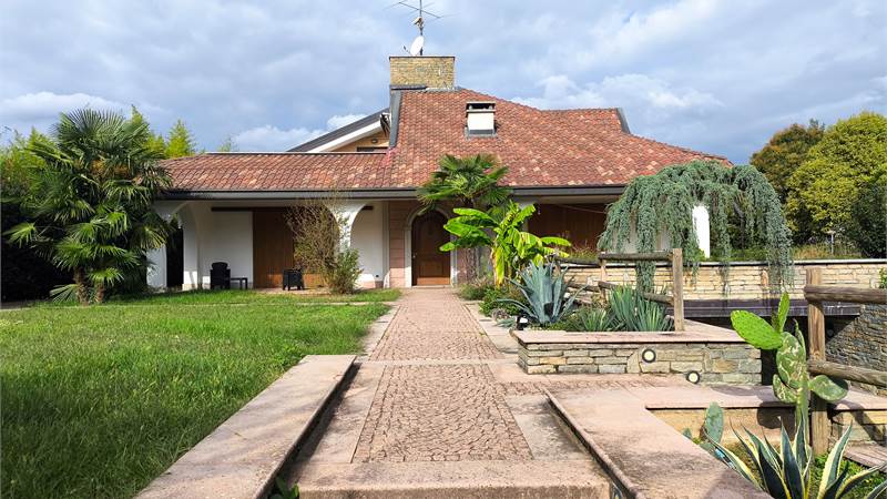 Monolocale in villa !! 