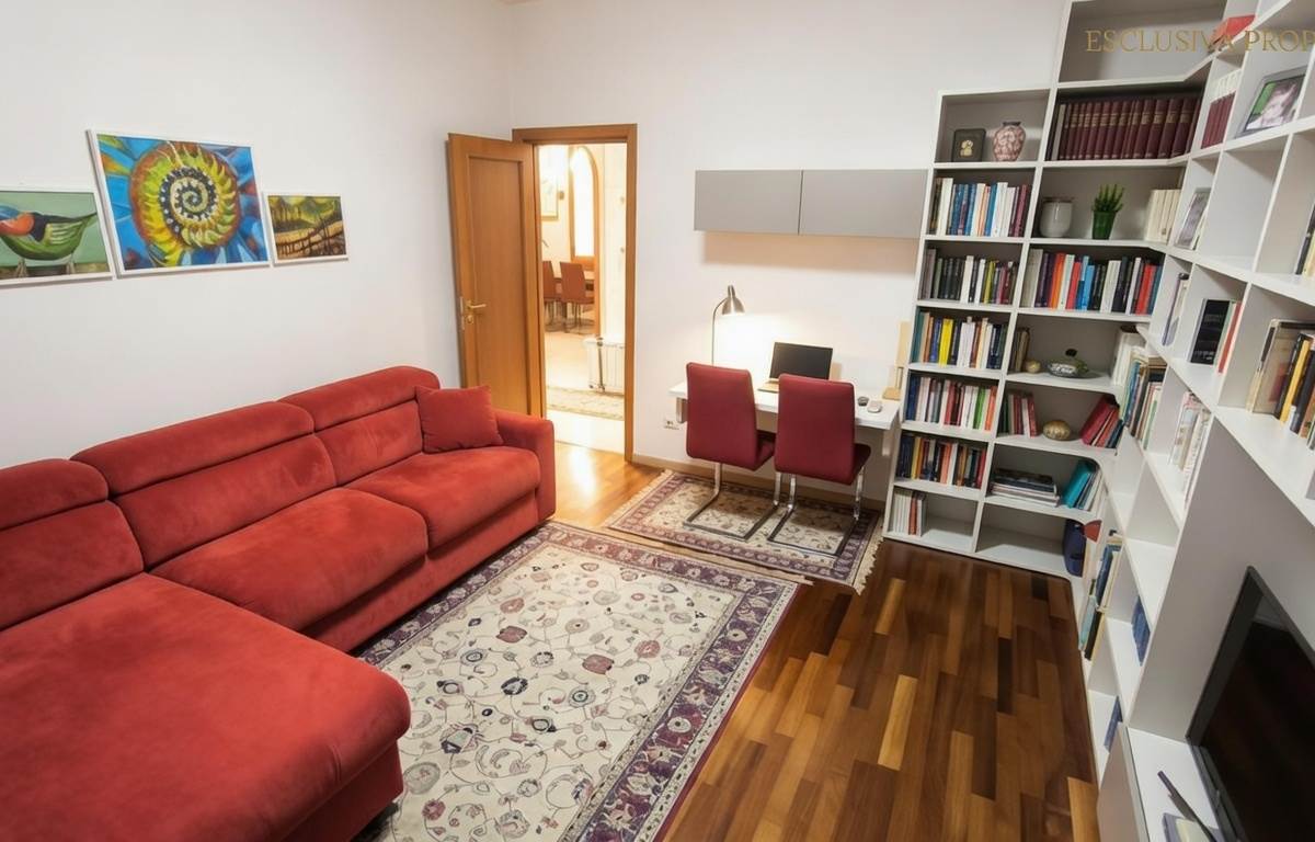 camera matrimoniale attualmente studio