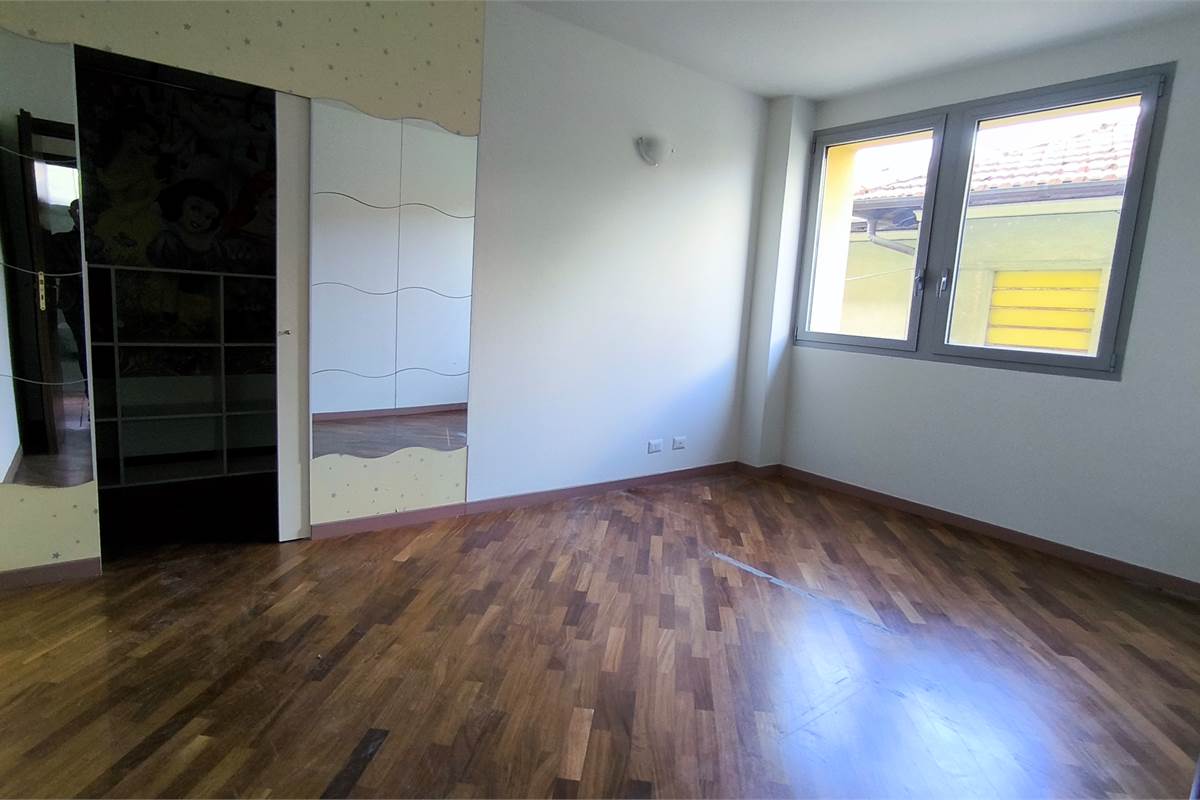 Trilocale con terrazzino