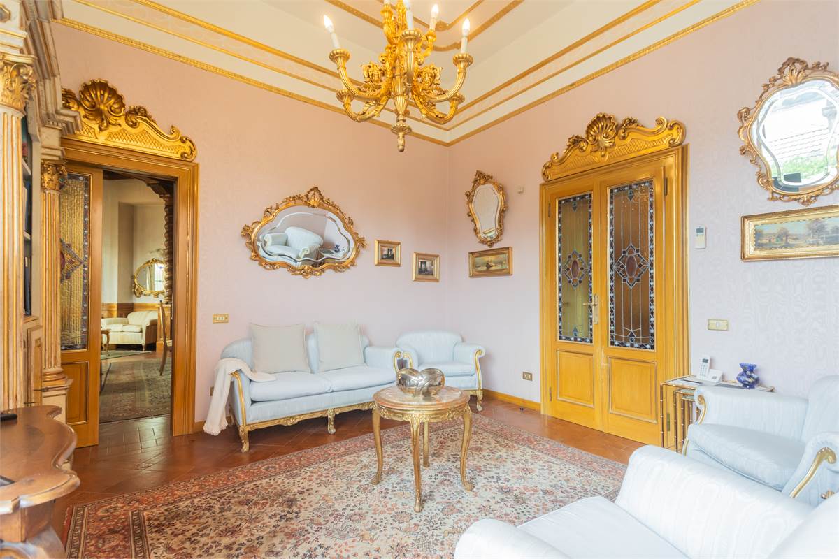 Villa unifamiliare con splendida vista lago a Como