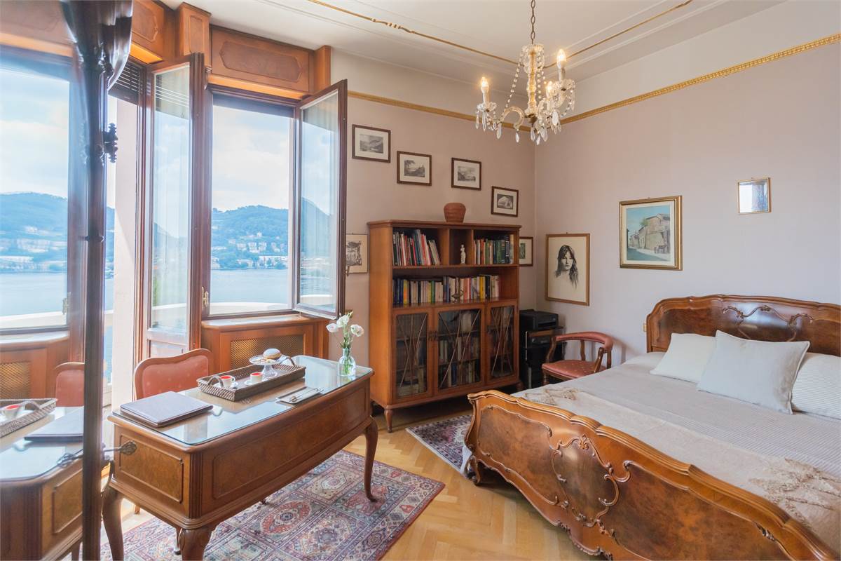 Villa unifamiliare con splendida vista lago a Como