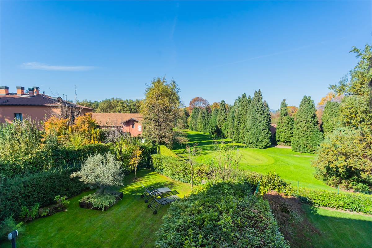 Appartamento con giardino  al Golf di Monticello