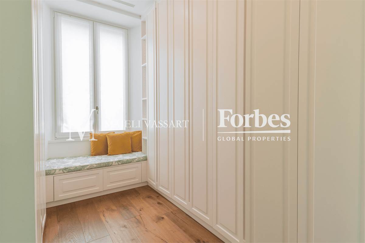 Appartamento ristrutturato e con terrazza nel centro storico a Como