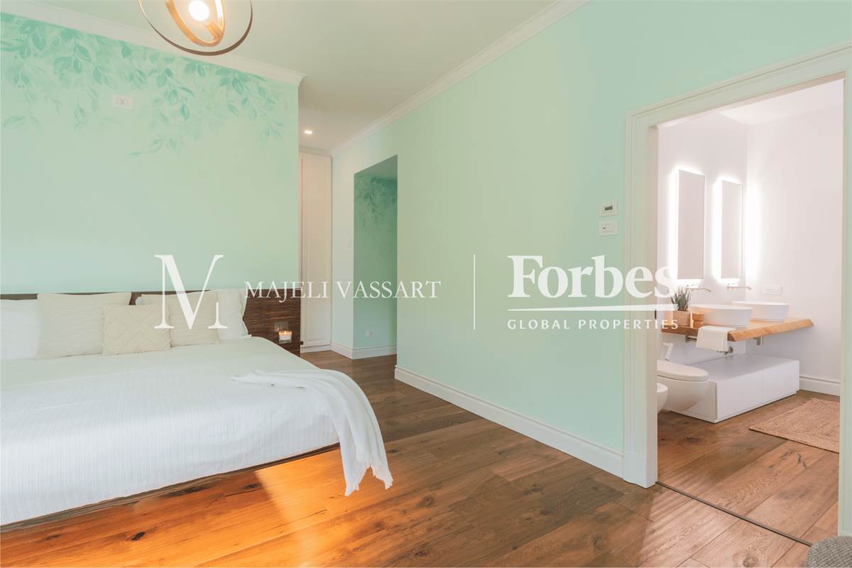 Appartamento ristrutturato e con terrazza nel centro storico a Como