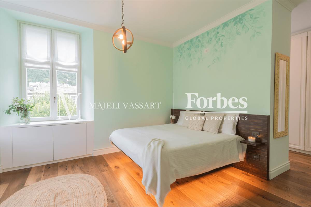 Appartamento ristrutturato e con terrazza nel centro storico a Como