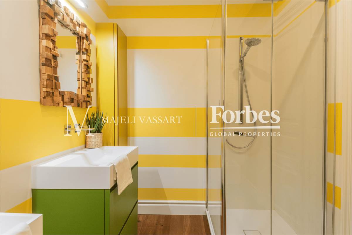 Appartamento ristrutturato e con terrazza nel centro storico a Como